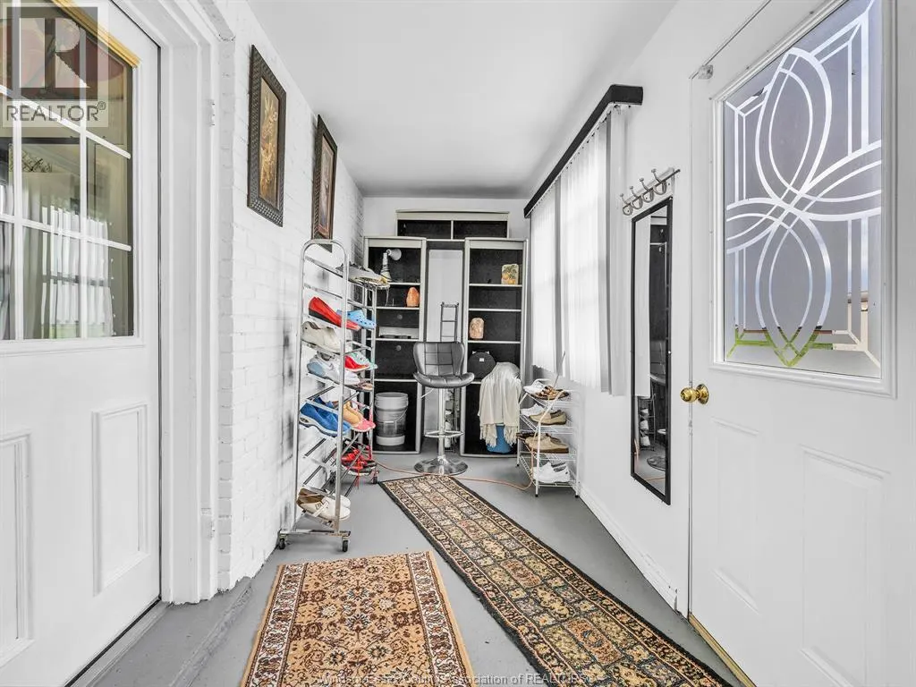 909 Mersea Road 10