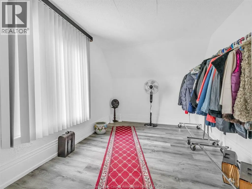 909 Mersea Road 10