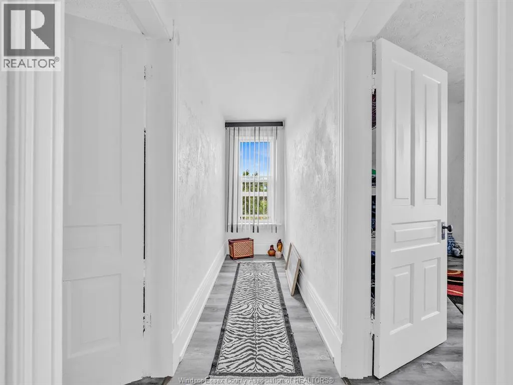 909 Mersea Road 10