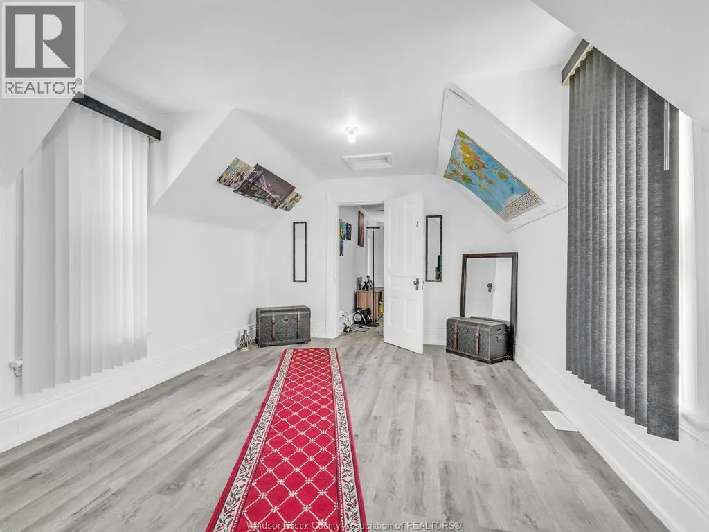 909 Mersea Road 10