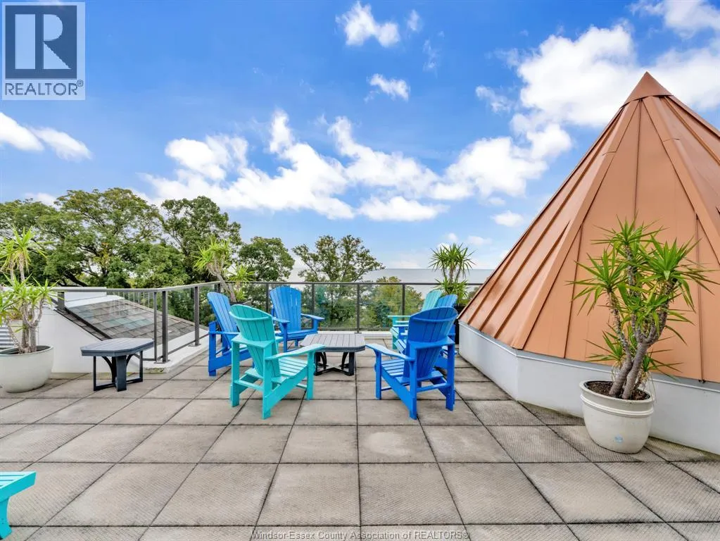 6 PARK Unit# 205