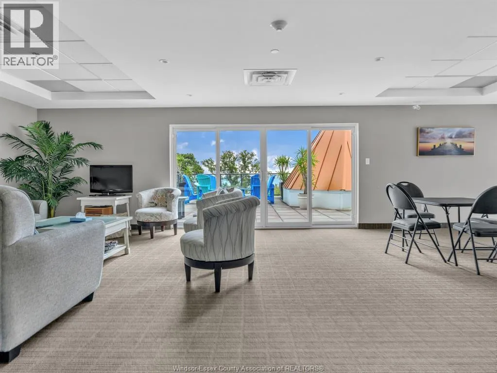6 PARK Unit# 205