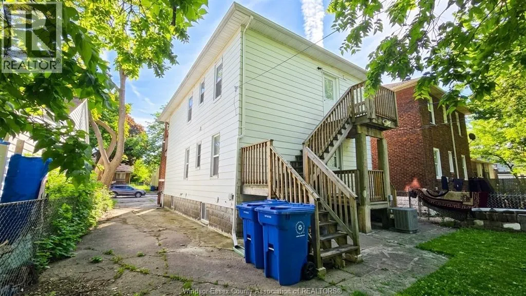 721-723 CAMPBELL AVENUE