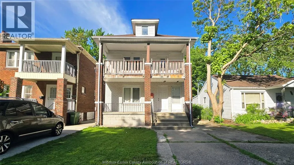 721-723 CAMPBELL AVENUE