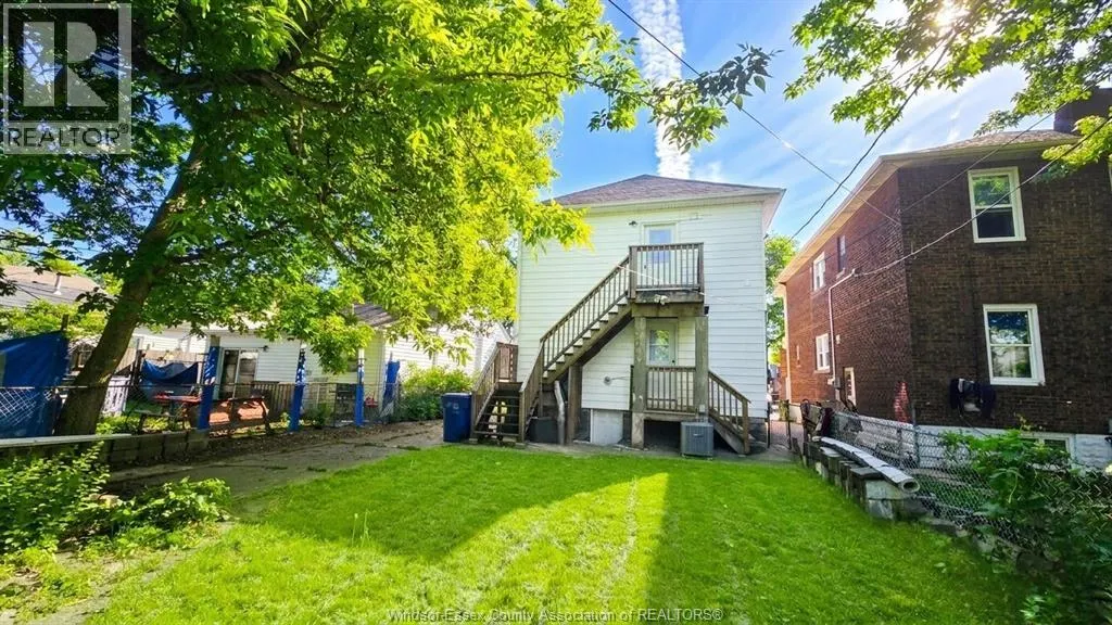 721-723 CAMPBELL AVENUE