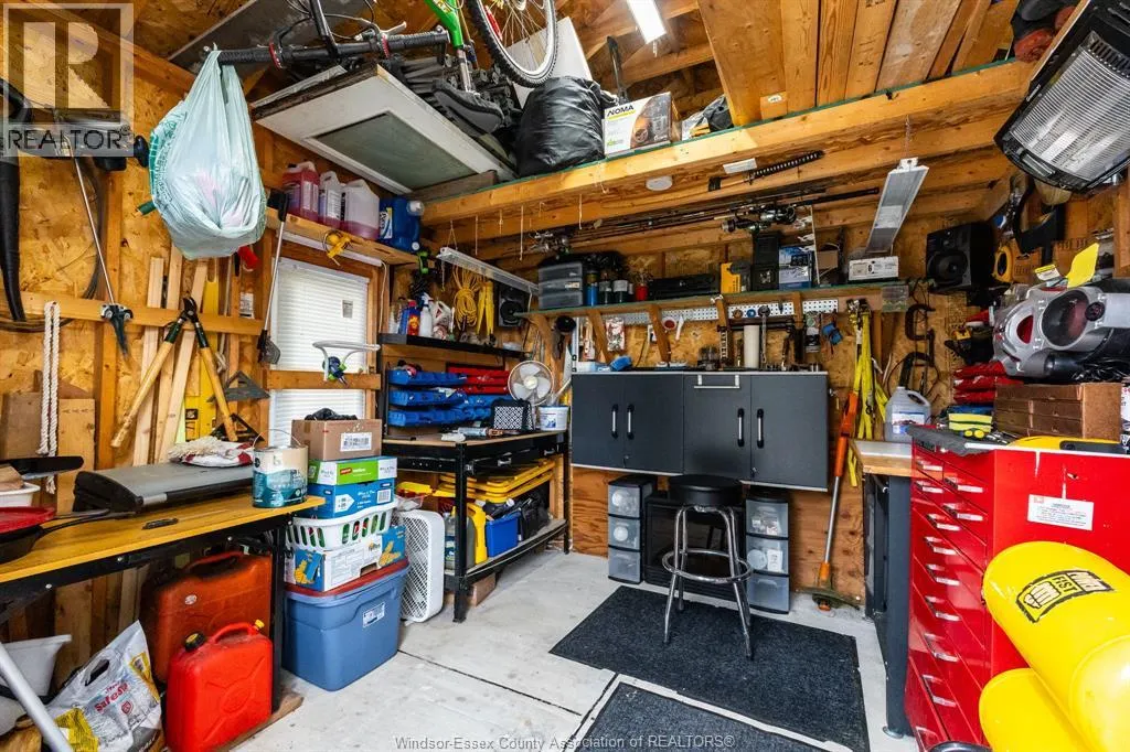 170 Lakeshore ROAD