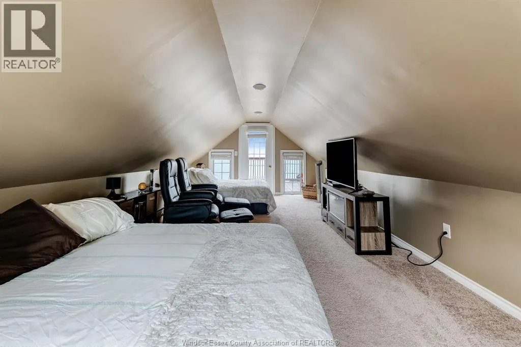 170 Lakeshore ROAD