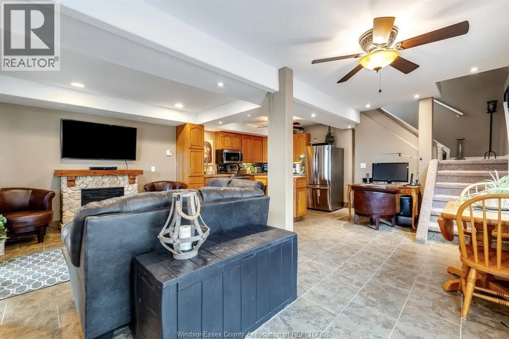 170 Lakeshore ROAD