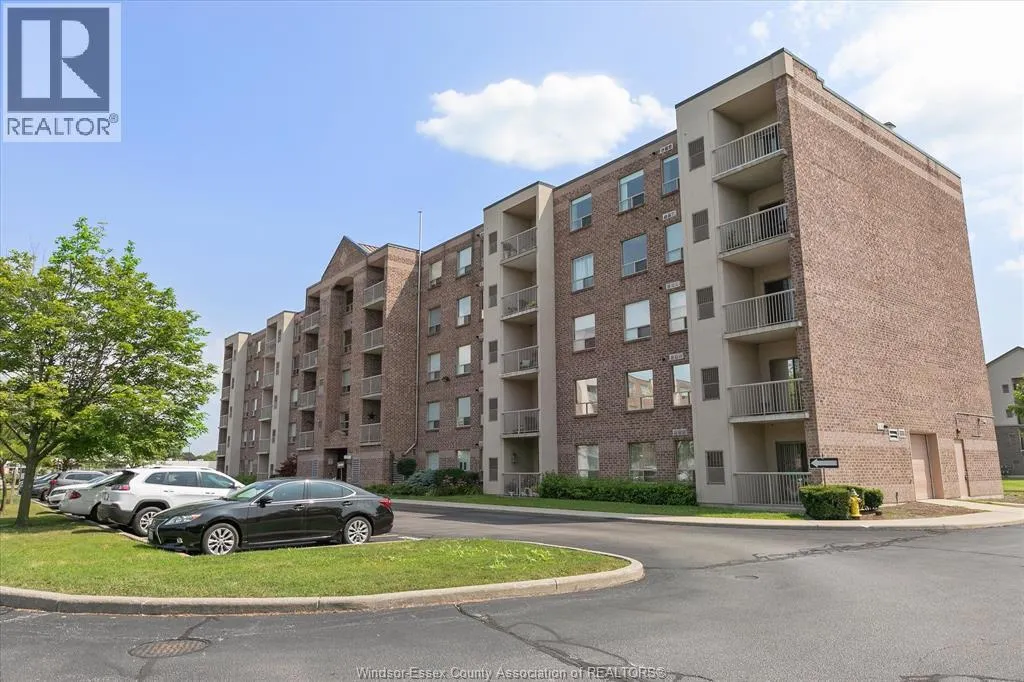 8335 WYANDOTTE STREET East Unit# 108