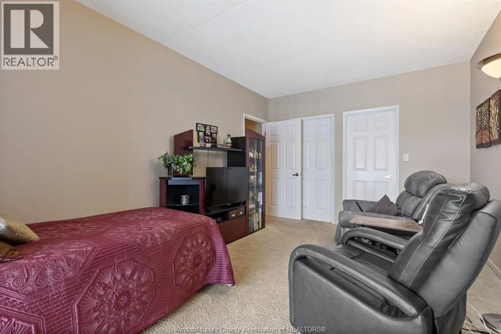 8335 WYANDOTTE STREET East Unit# 108