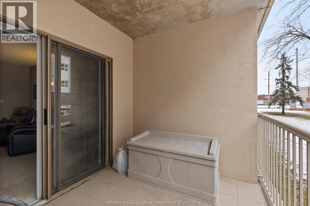 8335 WYANDOTTE STREET East Unit# 108