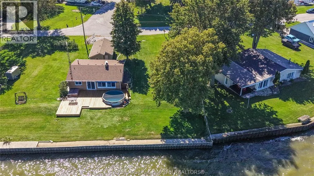 105 ISLAND CRESCENT