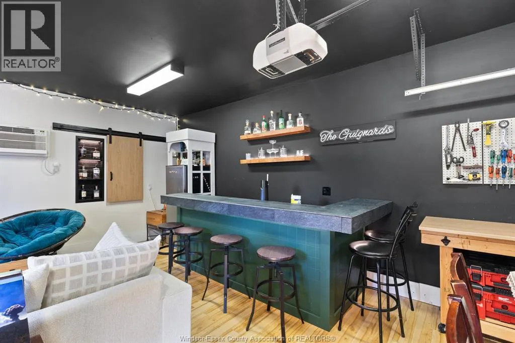 1734 WESTCOTT