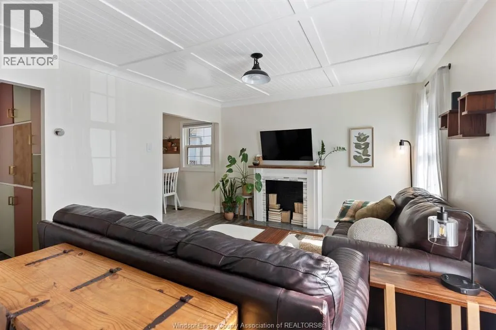 1734 WESTCOTT