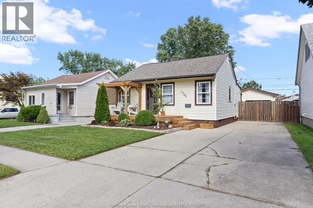 1734 WESTCOTT