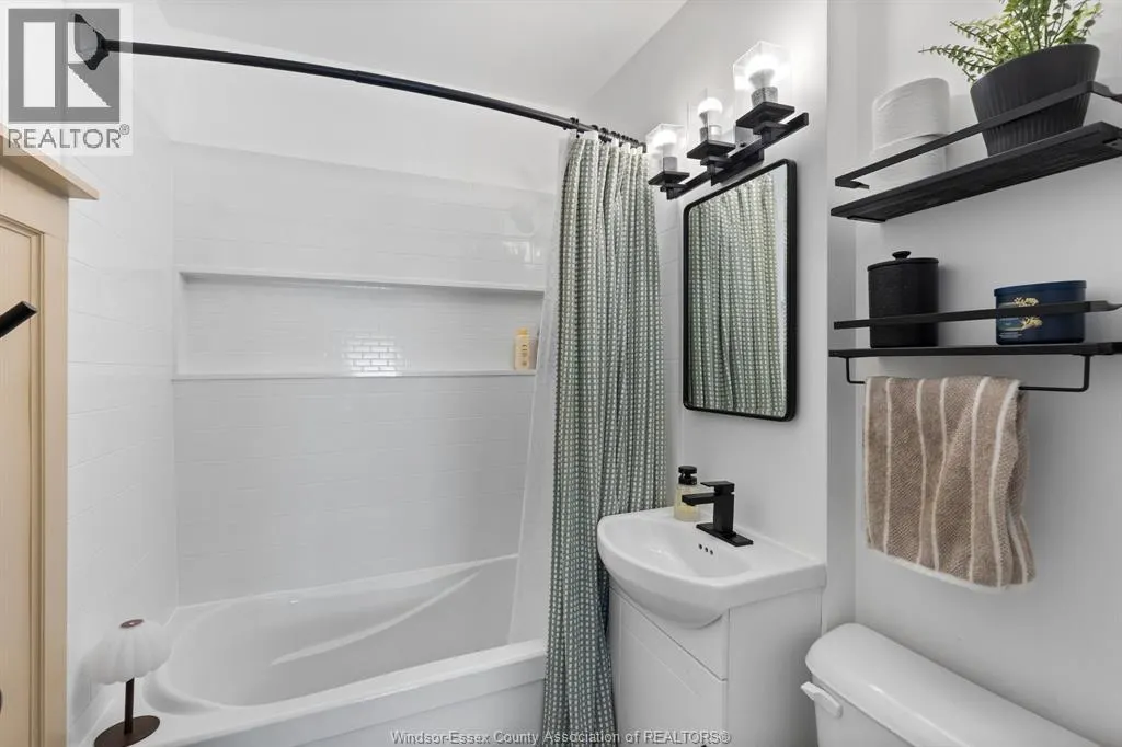 1734 WESTCOTT