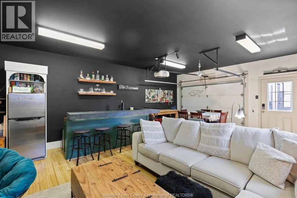 1734 WESTCOTT