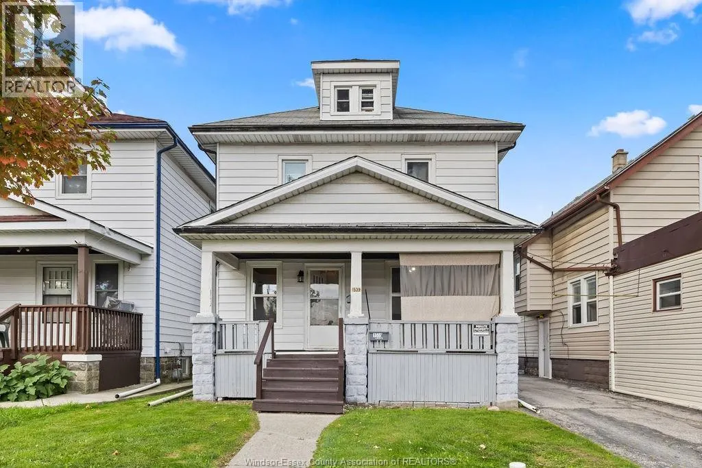 1539 HOWARD