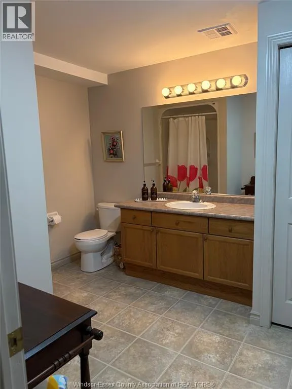 24 ERIE GLEN CRESCENT