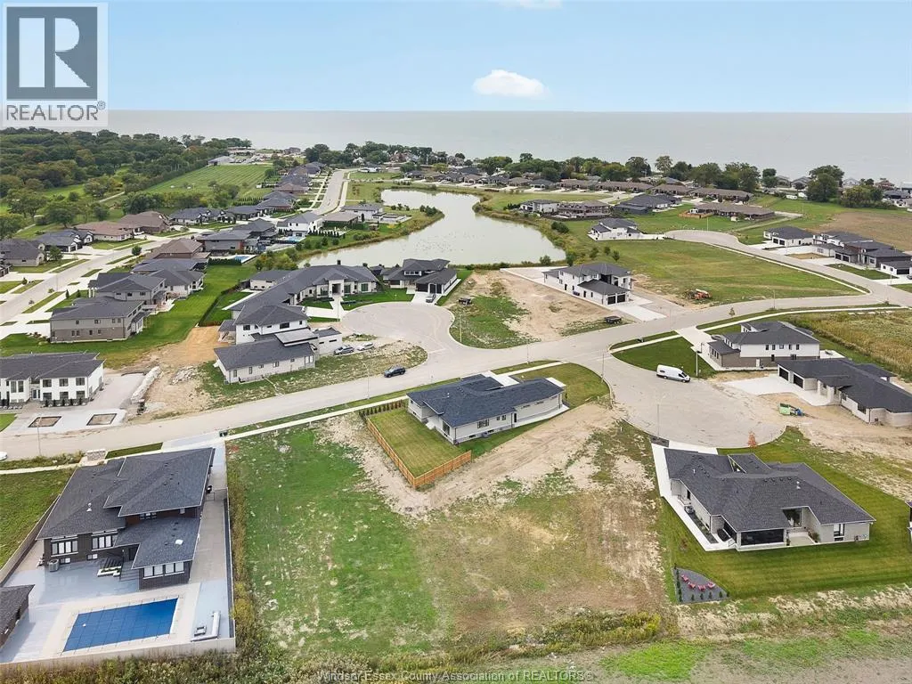 2 PEBBLE BEACH COURT