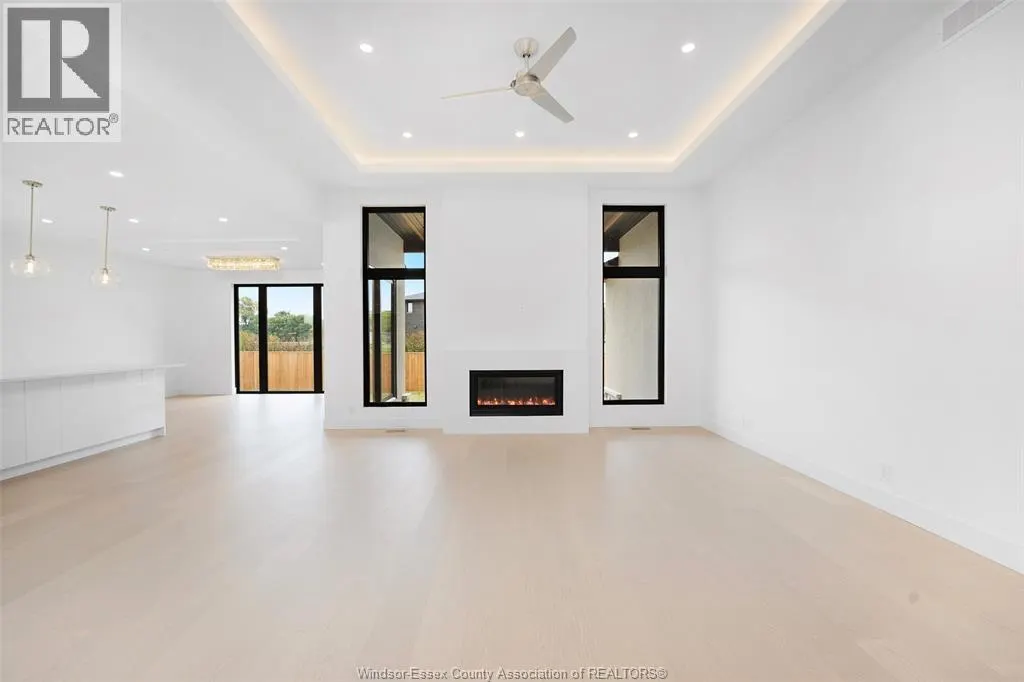 2 PEBBLE BEACH COURT