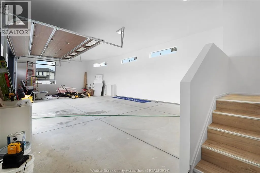 2 PEBBLE BEACH COURT