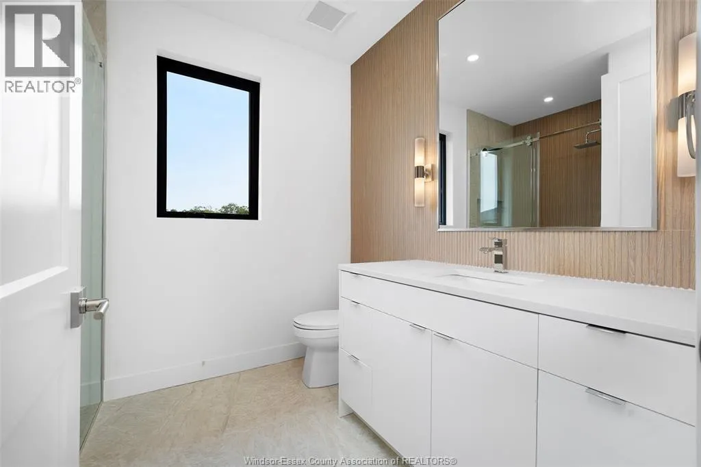 2 PEBBLE BEACH COURT