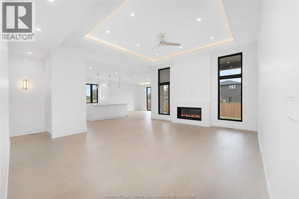 2 PEBBLE BEACH COURT