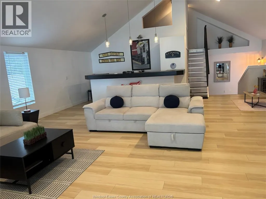 1646 PARK