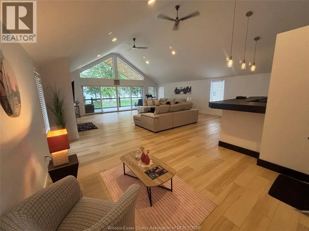 1646 PARK