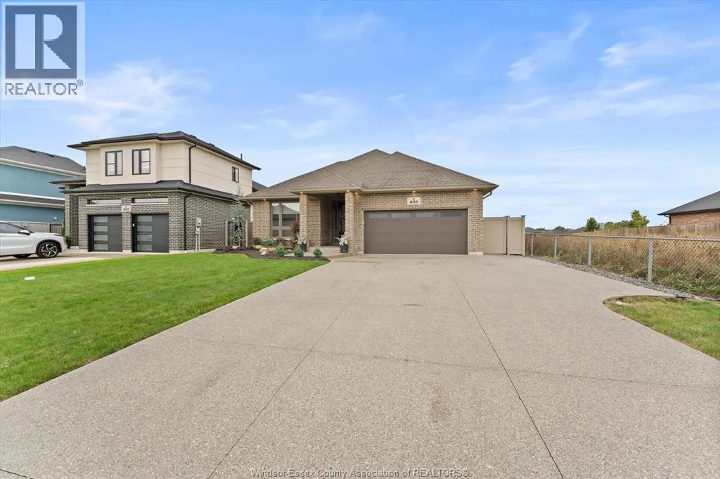 209 MULLEN CRESCENT