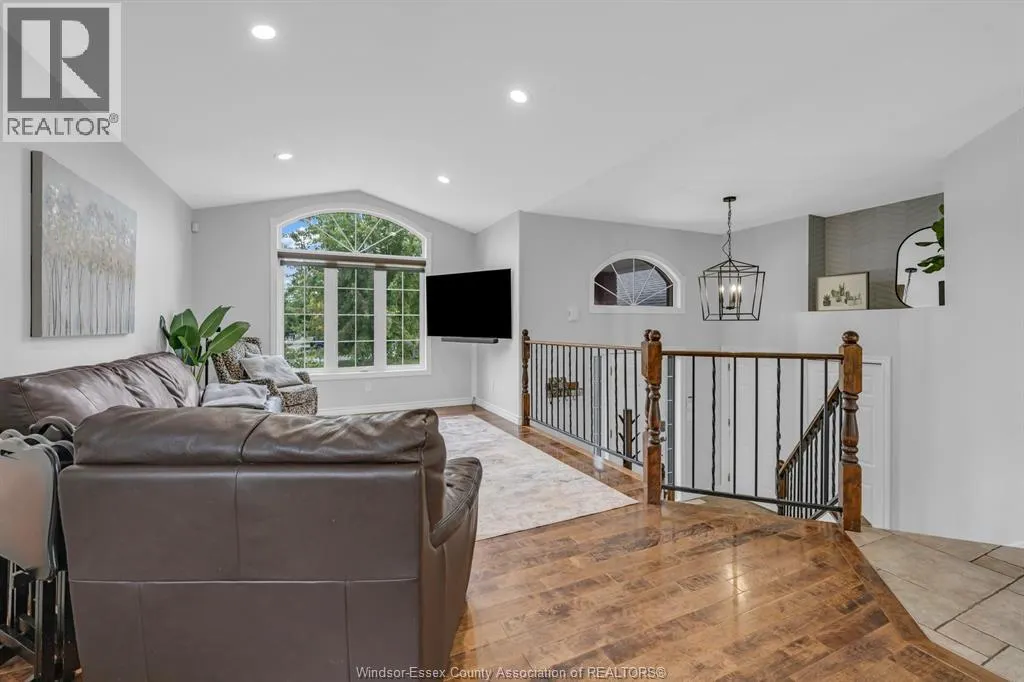 389 DONLON