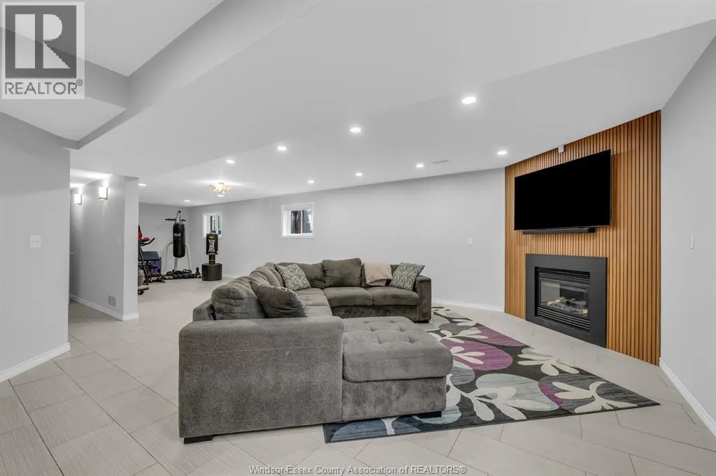 389 DONLON