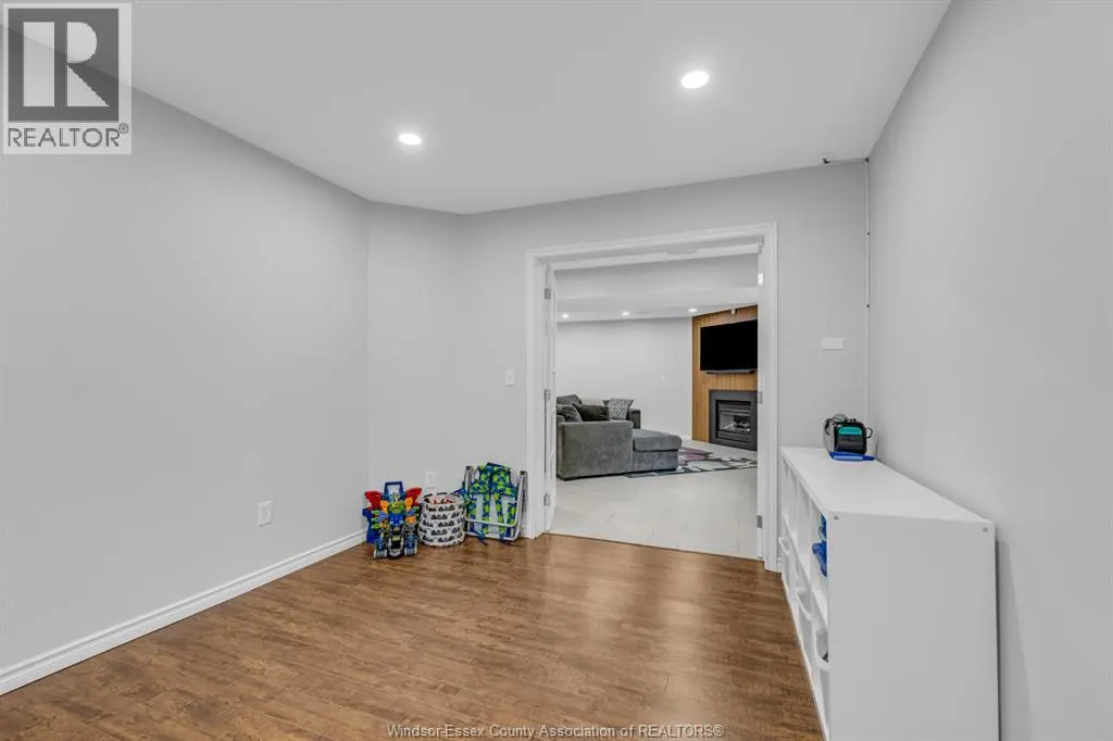 389 DONLON