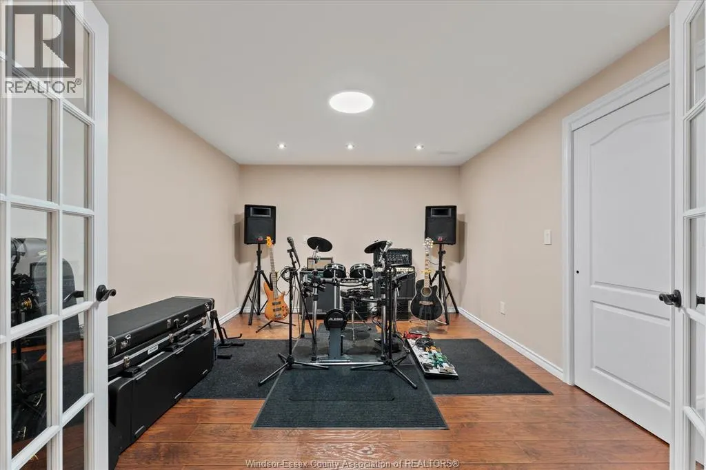 523 GOLFVIEW