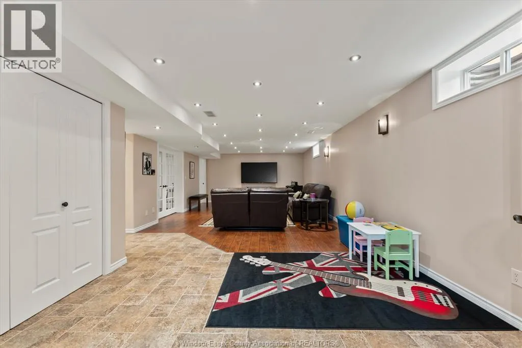 523 GOLFVIEW