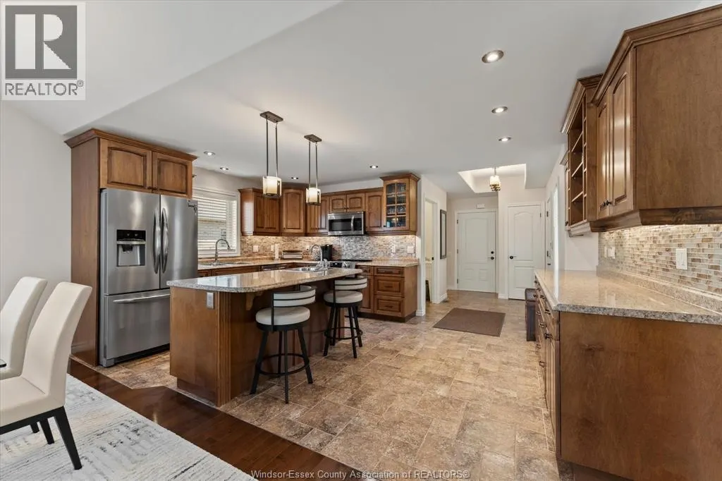 523 GOLFVIEW