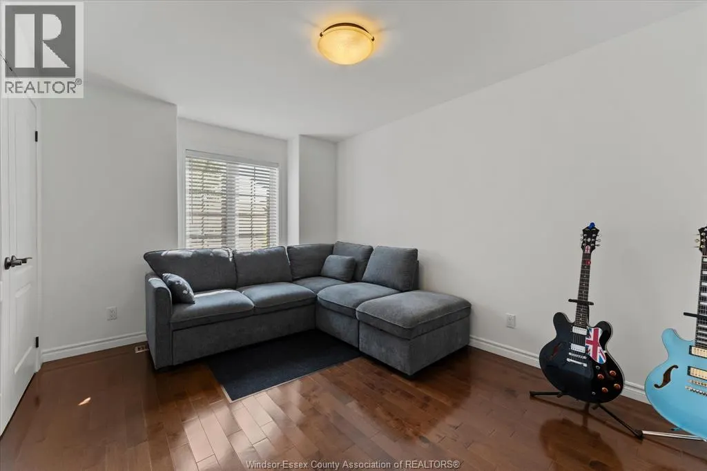523 GOLFVIEW