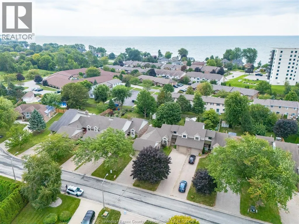 32 Cheyenne CRESCENT
