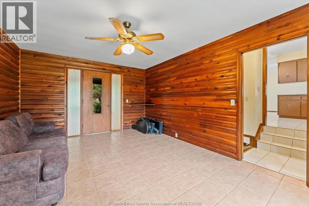 8605 SNAKE LANE