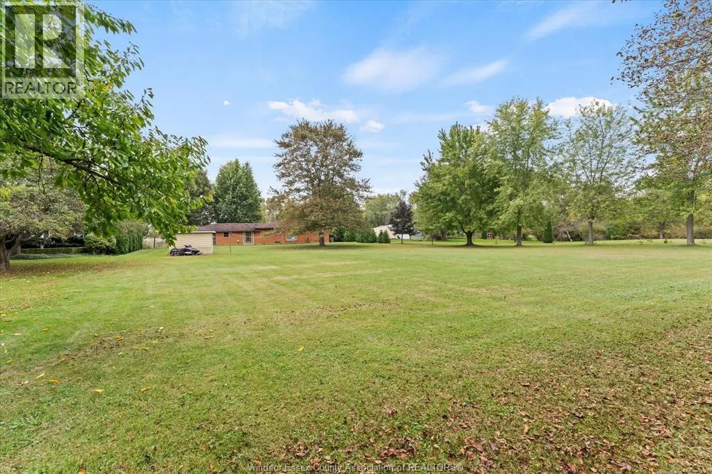 8605 SNAKE LANE