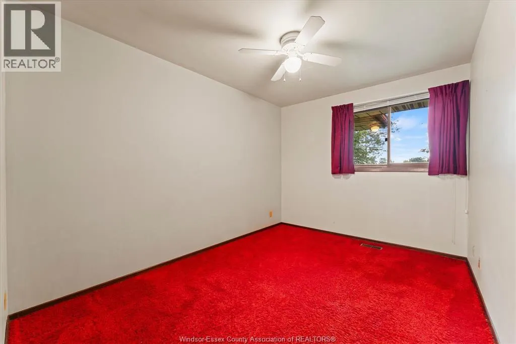 8605 SNAKE LANE