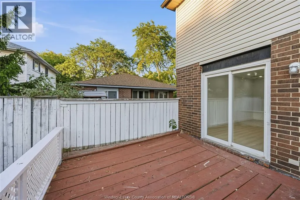 1341 ARNCLIFFE PL