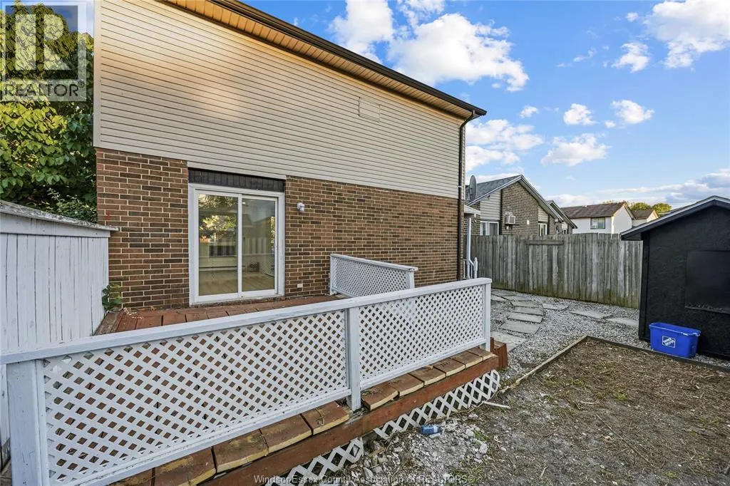 1341 ARNCLIFFE PL
