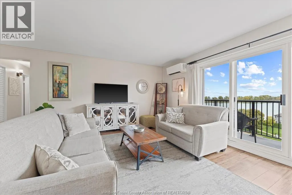 8591 Riverside DRIVE East Unit# 702