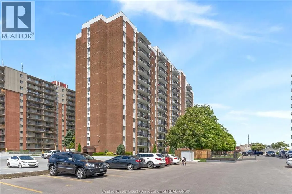 8591 Riverside DRIVE East Unit# 702