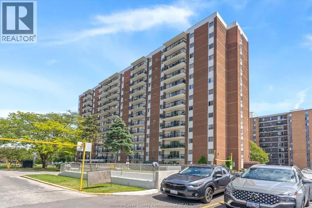 8591 Riverside DRIVE East Unit# 702