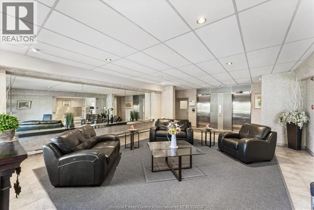 8591 Riverside DRIVE East Unit# 702