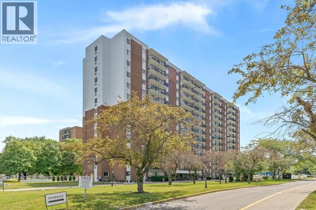 8591 Riverside DRIVE East Unit# 702