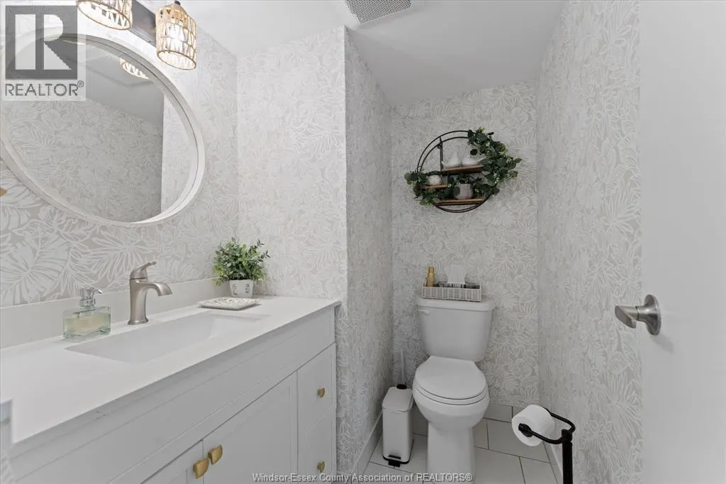 8591 Riverside DRIVE East Unit# 702